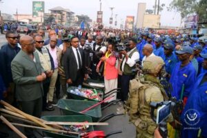 Kinshasa assainie : Tshisekedi inspecte la reconquête urbaine