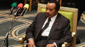 Cameroun : L&rsquo;ombre du pouvoir en l&rsquo;absence de Paul Biya