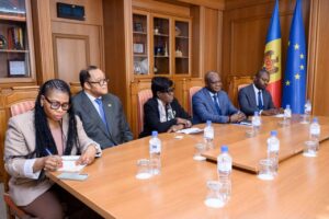 RDC : à Chișinău, Crispin Mbadu sollicite le soutien de la Moldavie à la candidature de Juliana Amato Lumumba