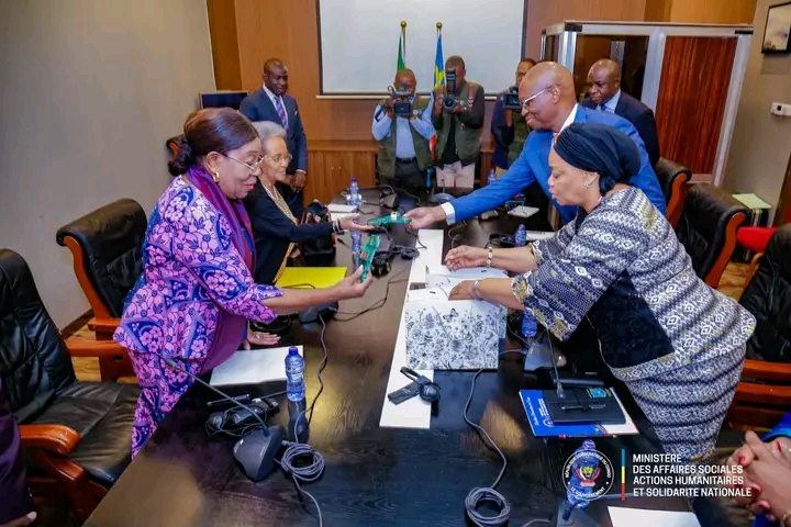 Rencontre entre les facilitateurs de l’Union africaine et les représentants du gouvernement congolais à Kinshasa