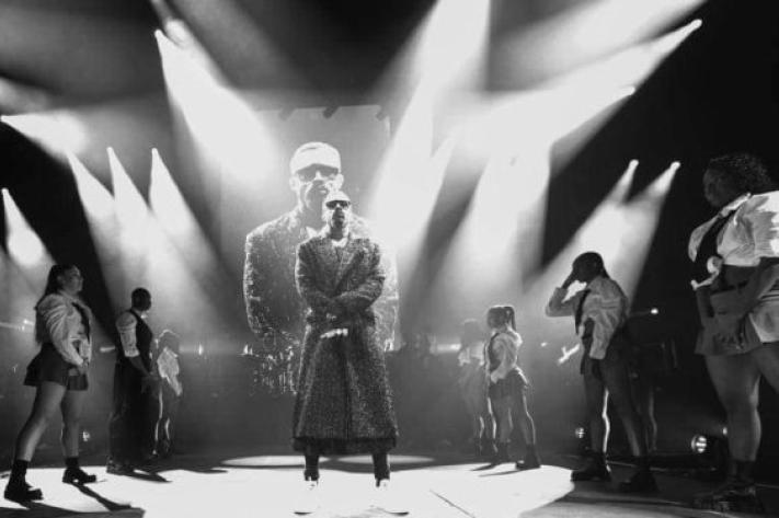 Fally Ipupa en concert à The O2 Arena de Londres.