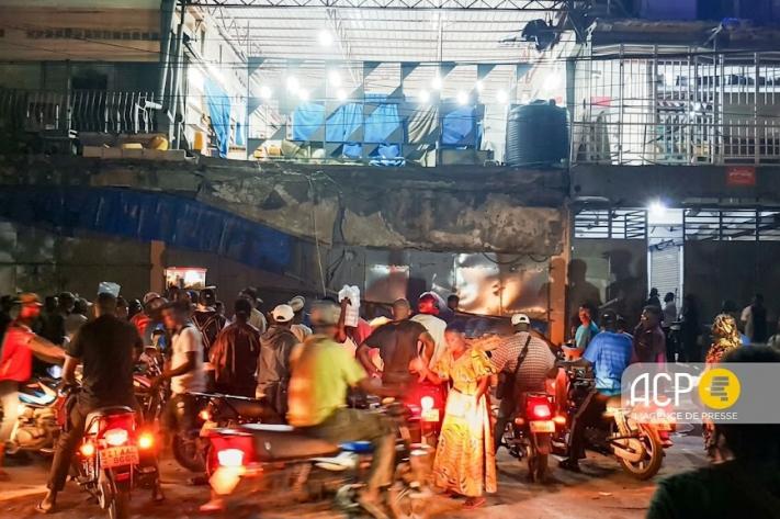 Partie endommagée de l’immeuble commercial Bisou Bisou, avenue du Commerce, à Gombe, Kinshasa