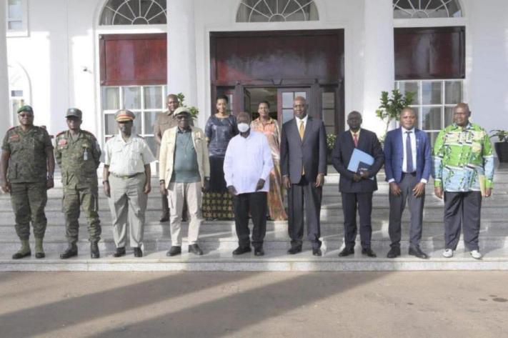Inspecteurs et contrôleurs du travail en RDC lors d'une activité professionnelle.