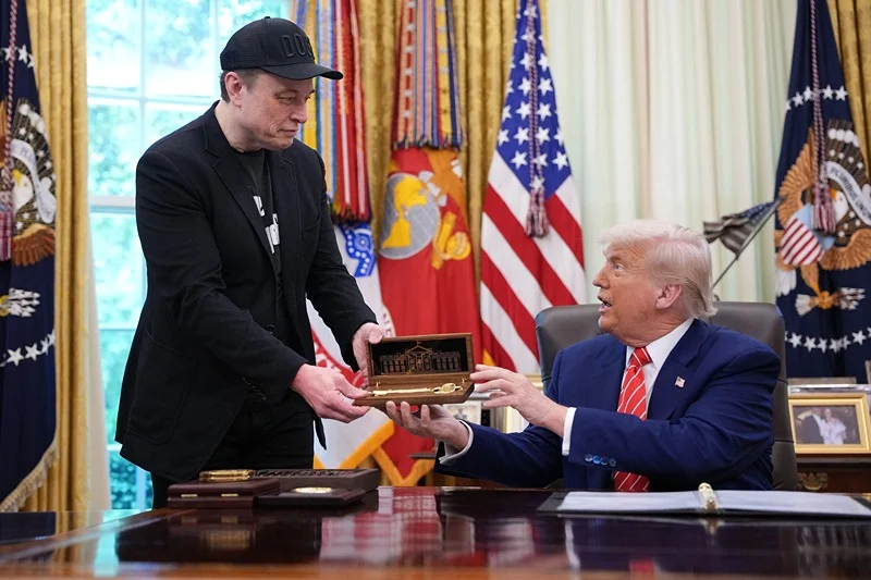 Donald Trump et Elon Musk lors d’un événement aux États-Unis